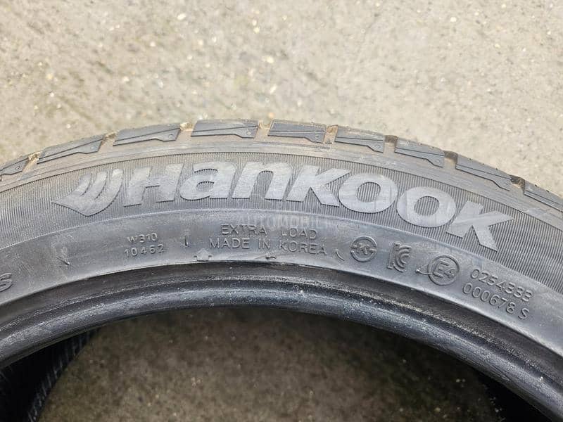 Hankook 235/45 R19 Zimska
