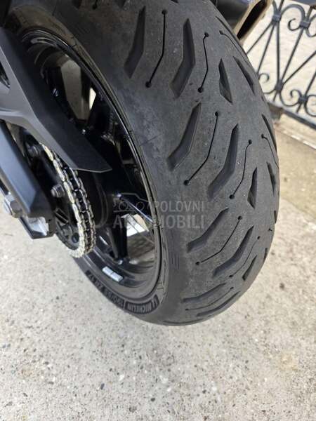 BMW S 1000 XR Triple Black