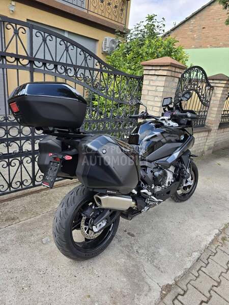 BMW S 1000 XR Triple Black
