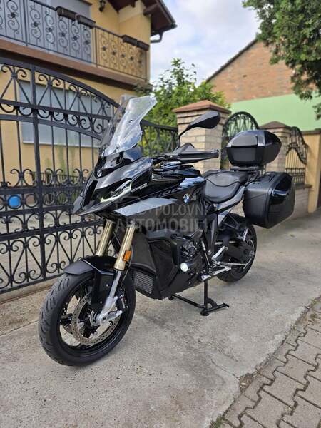 BMW S 1000 XR Triple Black
