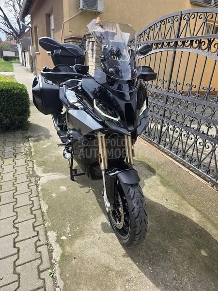 BMW S 1000 XR Triple Black
