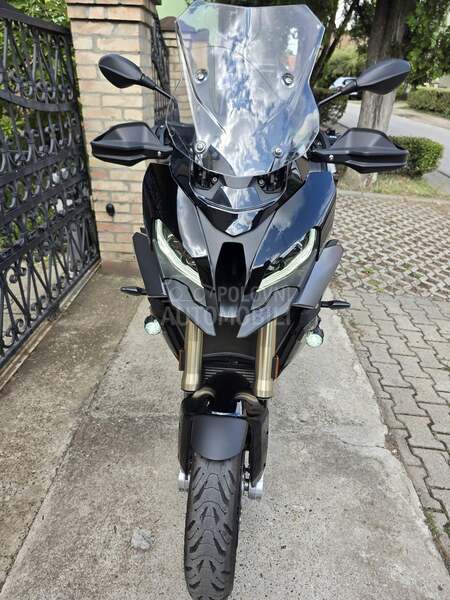 BMW S 1000 XR Triple Black