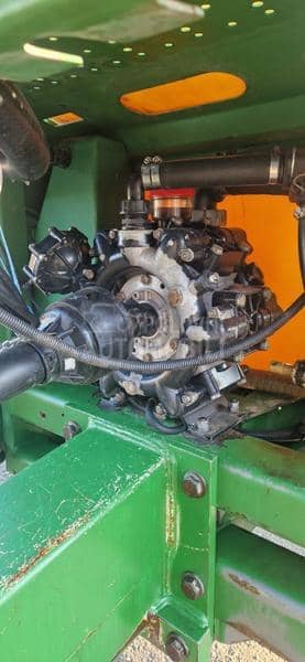 John Deere 732