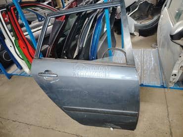 zadnja desna vrata za Toyota Corolla Verso od 2001. do 2004. god.