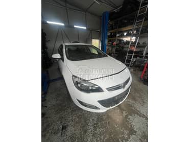 Opel Astra J 1.3cdt 2014. god. -  kompletan auto u delovima