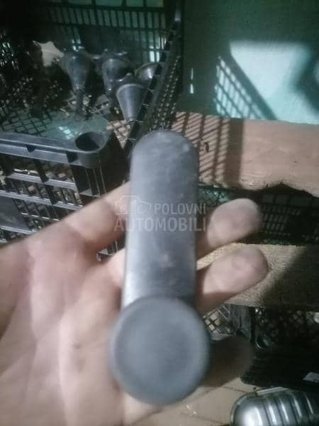 Rucica za podizac prozora