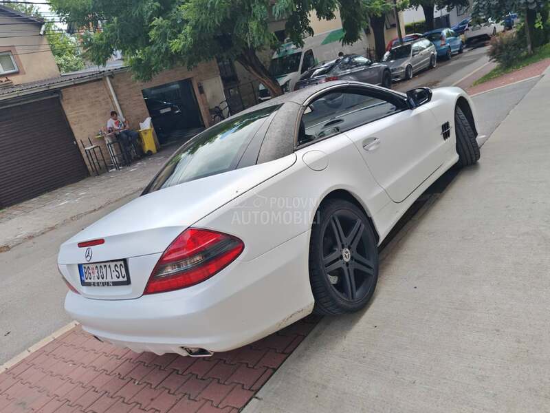 Mercedes Benz SL 280 Black Pack Restajl