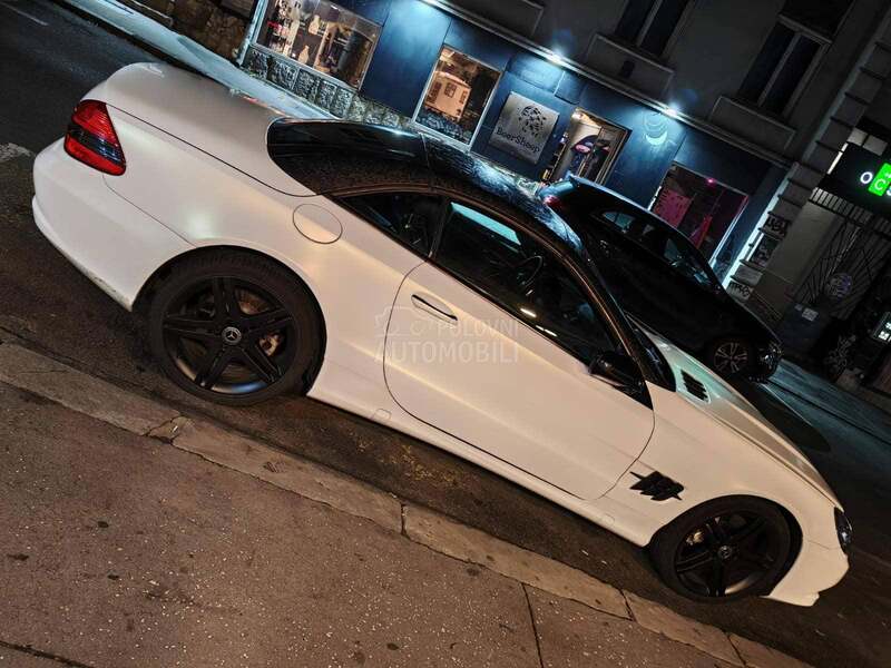 Mercedes Benz SL 280 Black Pack Restajl