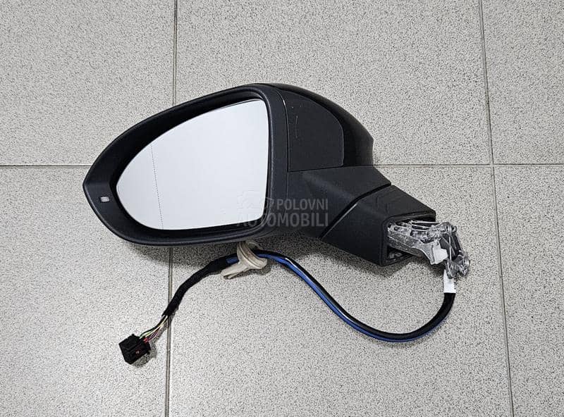 Levi Retrovizor 11 Pinova