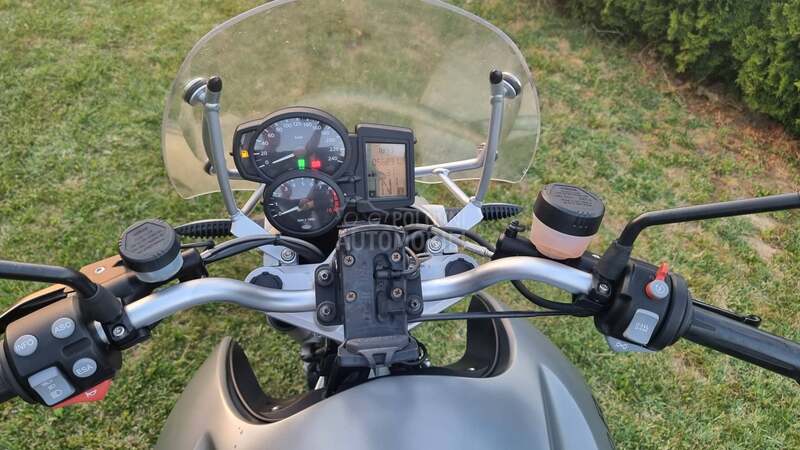 BMW R 1200 R  SVAJCARSKA