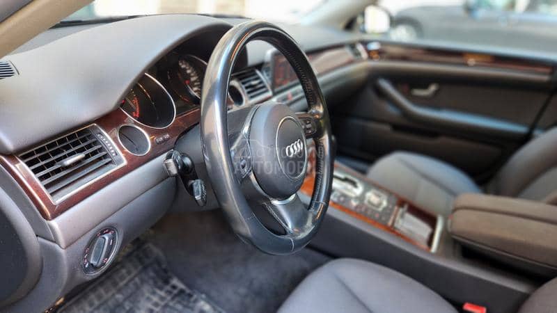 Audi A8 3.0 V6