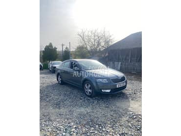 Škoda Octavia -  kompletan auto u delovima