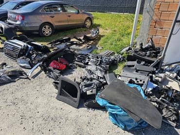 Delovi za Audi A4 A4 B8 2010. god.