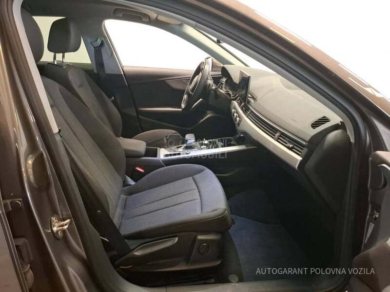 Audi A4 35TDI AVANT S TRONIC