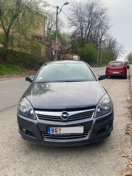 Opel Astra H 