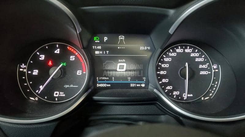 Alfa Romeo Stelvio SUPER Q4 F1 PANO