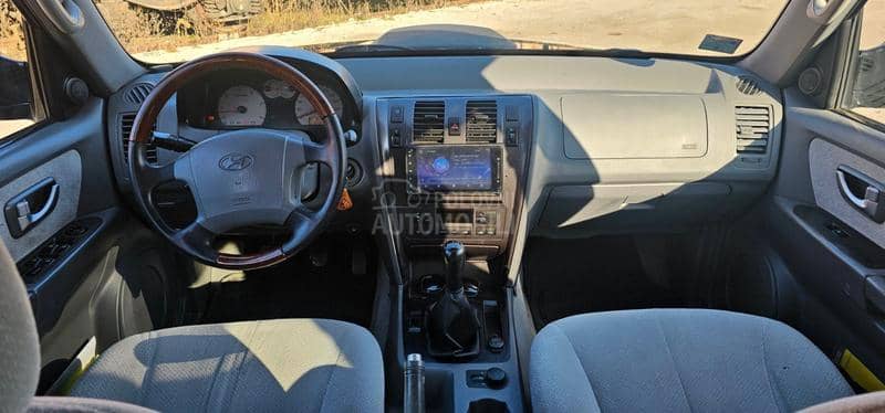 Hyundai Terracan 