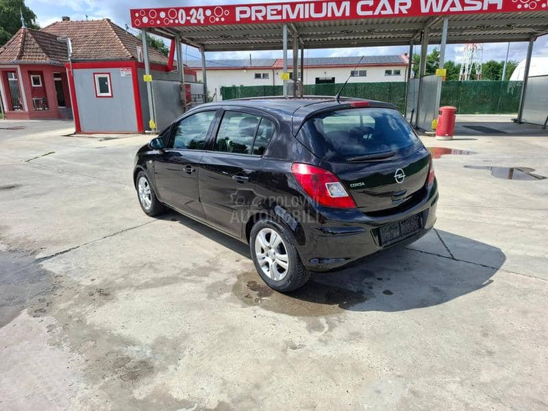 Opel Corsa B 
