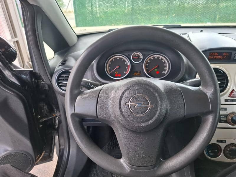 Opel Corsa B 