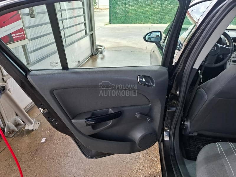 Opel Corsa B 