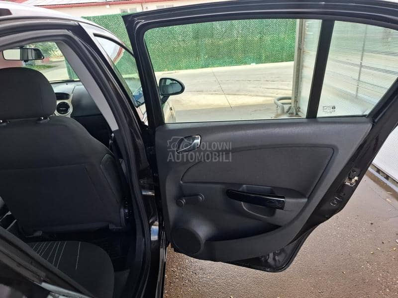 Opel Corsa B 
