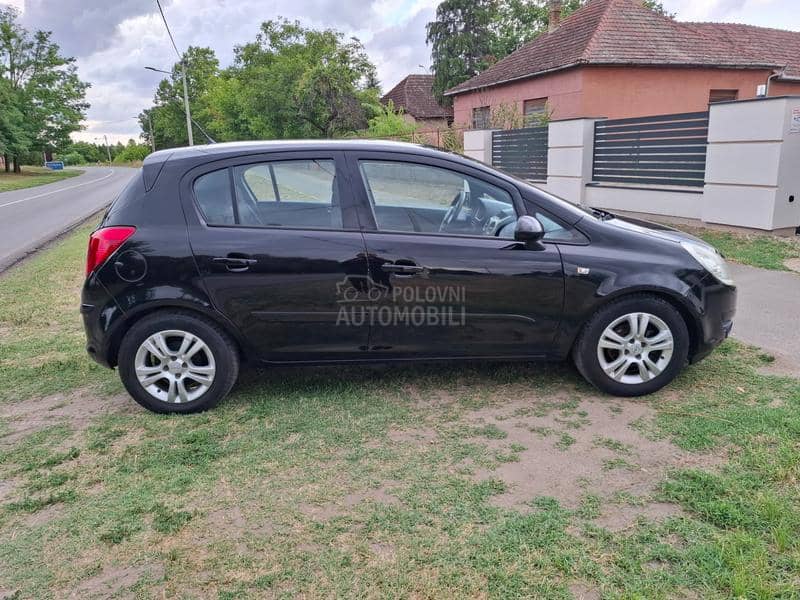 Opel Corsa B 