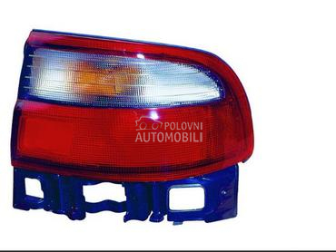 Štop svetlo desno za Toyota Carina od 1992. do 1997. god.