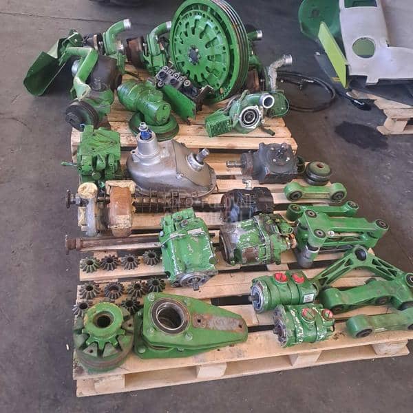 Rezervni delovi za John Deere i Capello
