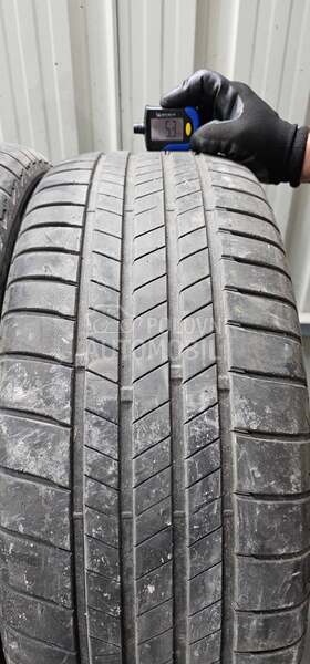 Bridgestone 235/55 R18 Letnja