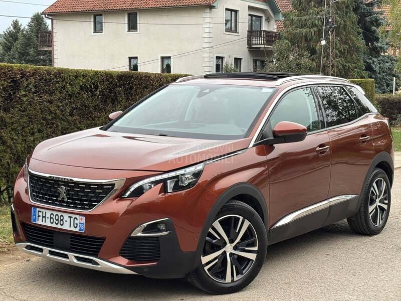 Peugeot 3008 1.5HDI ALLURE/PANO