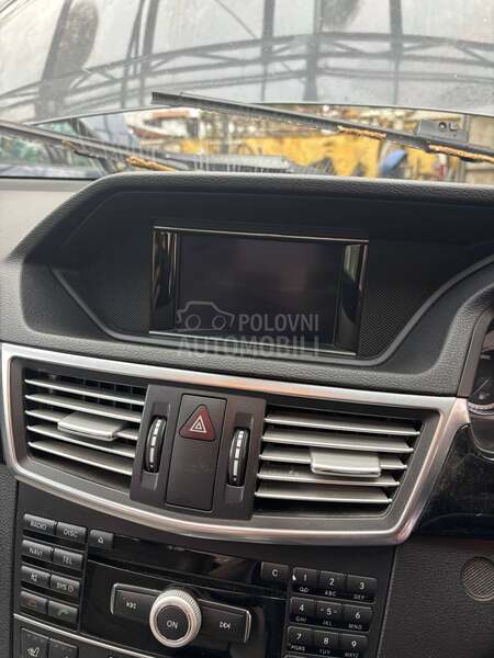 Delovi za Mercedes Benz E 250 2010. god.
