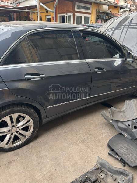 Delovi za Mercedes Benz E 250 2010. god.