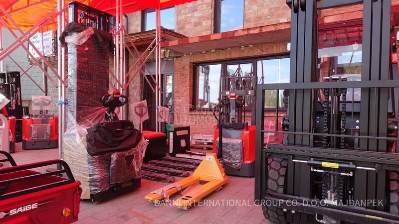 pallet truck stacker