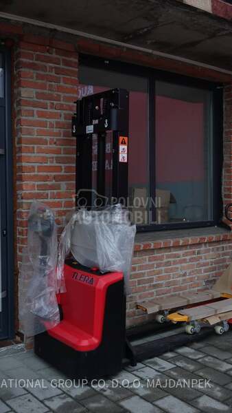 pallet truck stacker