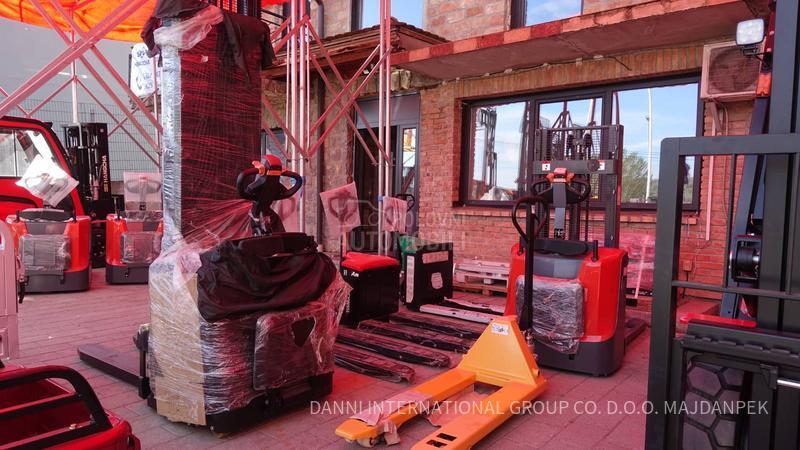 pallet truck stacker