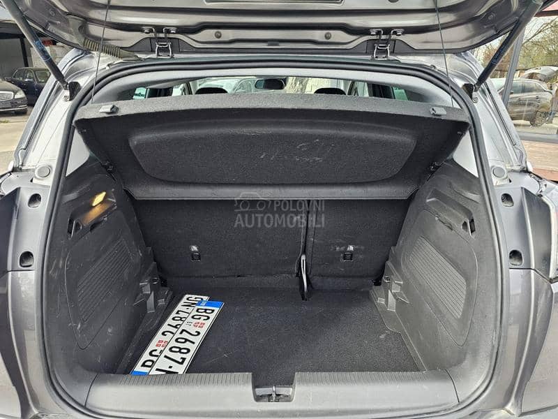 Opel Crossland X  Aut.Kuplj.ovde1vl