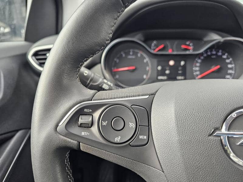 Opel Crossland X  Aut.Kuplj.ovde1vl