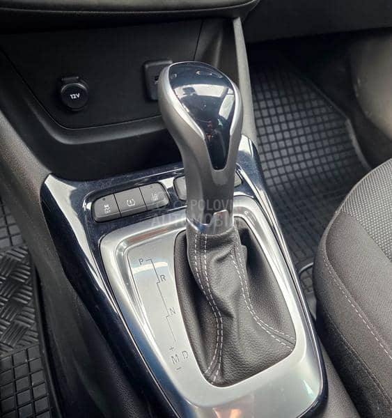 Opel Crossland X  Aut.Kuplj.ovde1vl