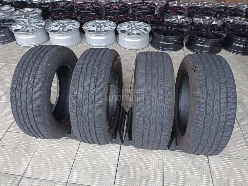 Continental 215/60 R16 Zimska