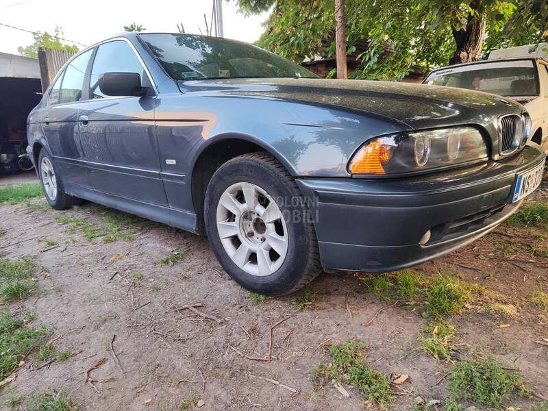 BMW 520 e39