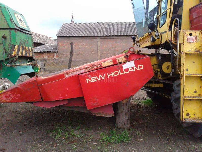 New Holland TR85