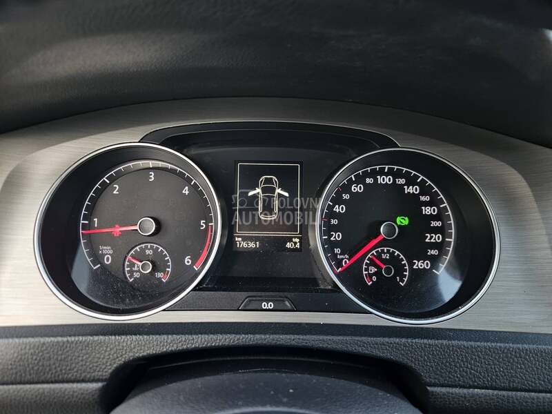 Volkswagen Golf 7 1.6 TDI DSG