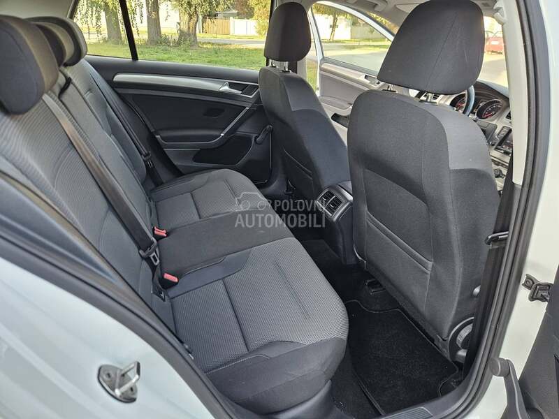 Volkswagen Golf 7 1.6 TDI DSG