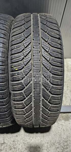 Semperit 215/60 R16 Zimska