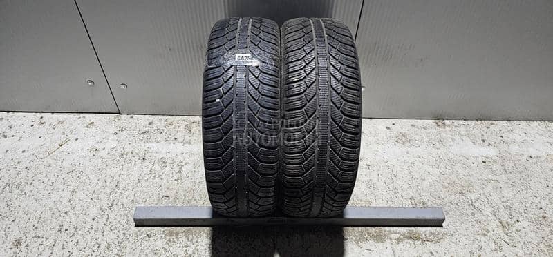 Semperit 215/60 R16 Zimska