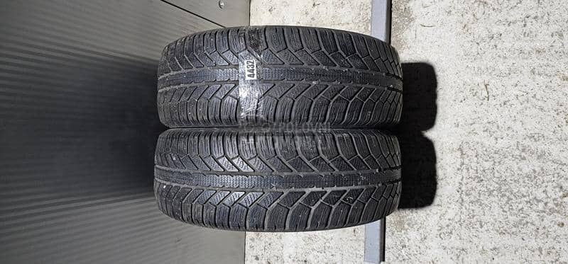 Semperit 215/60 R16 Zimska