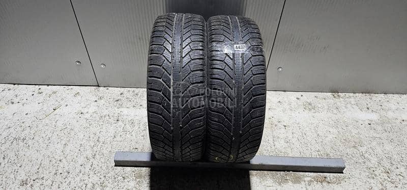 Semperit 215/60 R16 Zimska