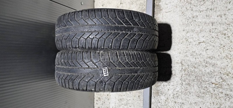 Semperit 215/60 R16 Zimska