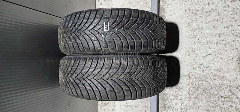 Semperit 215/60 R16 Zimska
