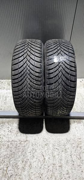 Semperit 215/60 R16 Zimska